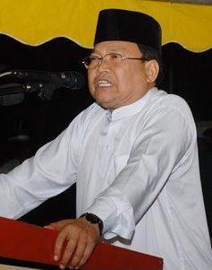 Ibrahim katak mengajak semua pengundi-pengundi di MU supaya memberi Undi Untuk UMNO...
